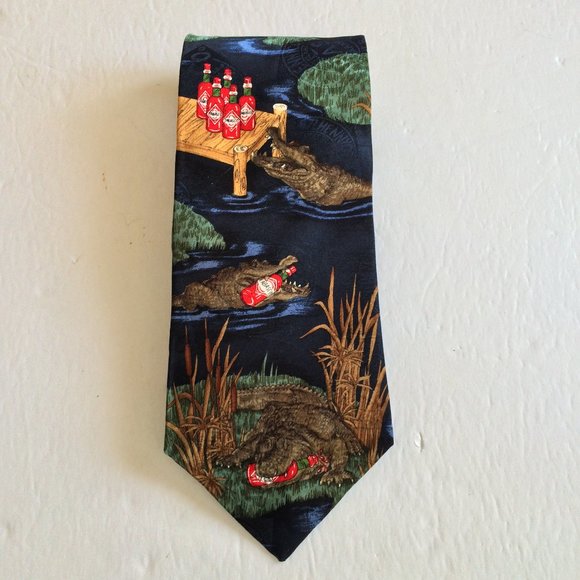 Tabasco Pepper Sauce Mens Silk Tie Navy Blue Crocodiles Bottles Print USA Made - Picture 1 of 7